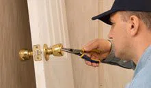 City Locksmith Services Lenexa, KS 913-279-0689 - 6-Locks-Replace